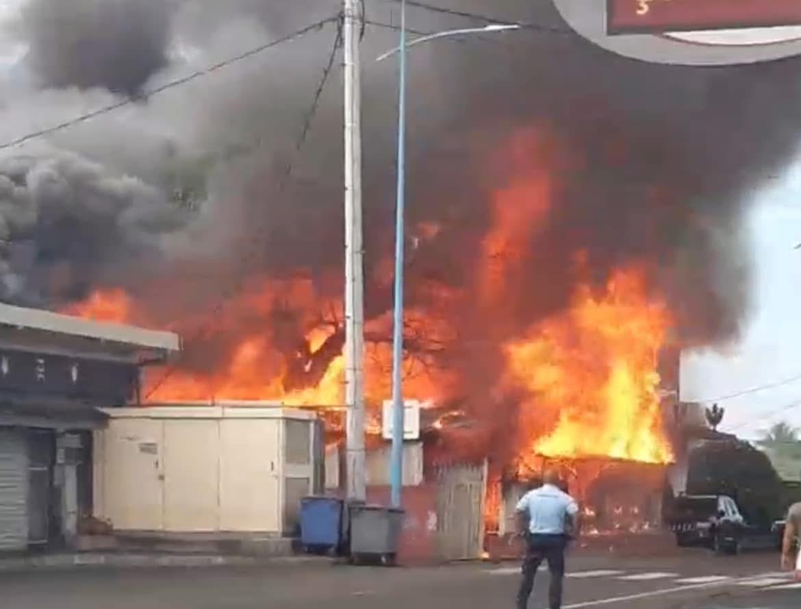 L’incendie de l’hôtel Heitiare Inn : ce que les flammes nous racontent vraiment